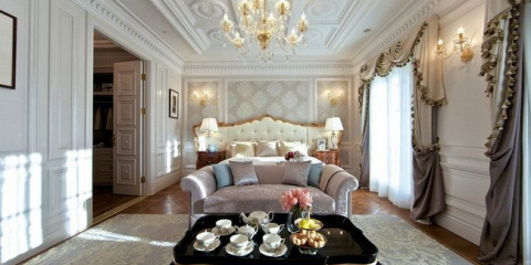 Ložnice v klasickém stylu (75+ fotografií): luxus, lesk a pohodlí